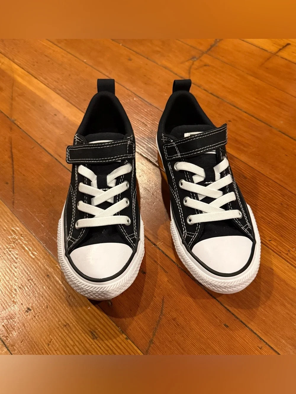 👟 Converse Chuck Taylor All Star Malden Easy-On Low Tops size US Youth 2